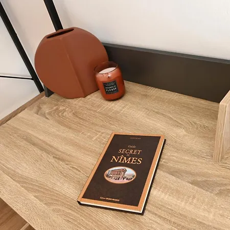 Apartment Le Genova Clim, Wifi, Proche Gare Nîmes